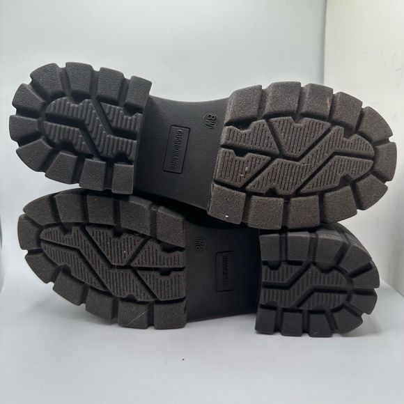 CUSHIONAIRE Women's slip on chelsea boot +Memory Foam 8 WIDE BROWN - Picture 5 of 7